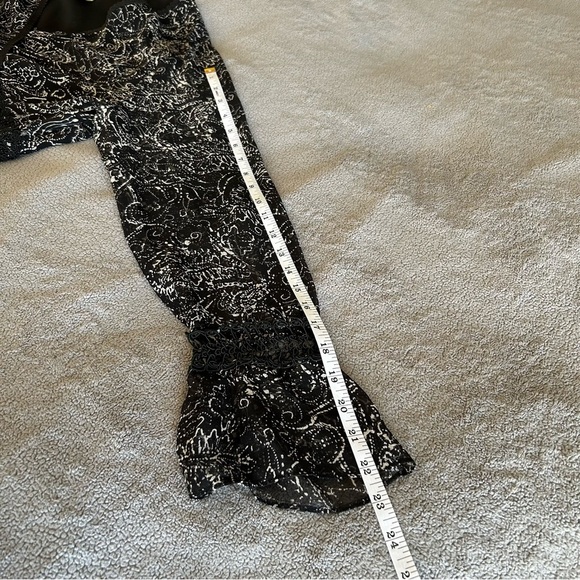 Vintage 100% Silk 90s Sheer Black and White Lace Blouse Top with Bell Sleeves - Picture 10 of 10